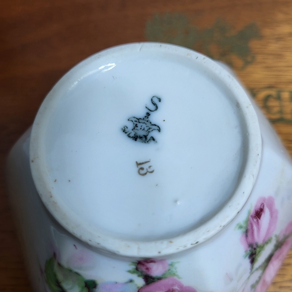 Vintage Silesia Porcelain Umbrella Edge Trinket Dish Bowl with Pink Roses Gilt - Picture 8 of 15